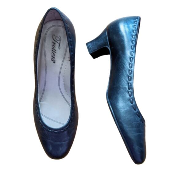 Trotters Black Leather Pumps, Wide Fit Heels, Office, Comfort Heels - Picture 7 of 9